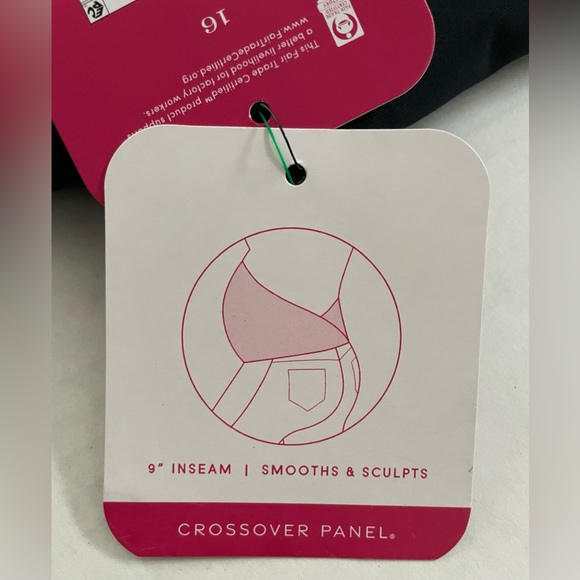 NWT ($24.99) Isabel Black Denim Raw Edge Bermuda. Size 16. - Picture 7 of 7